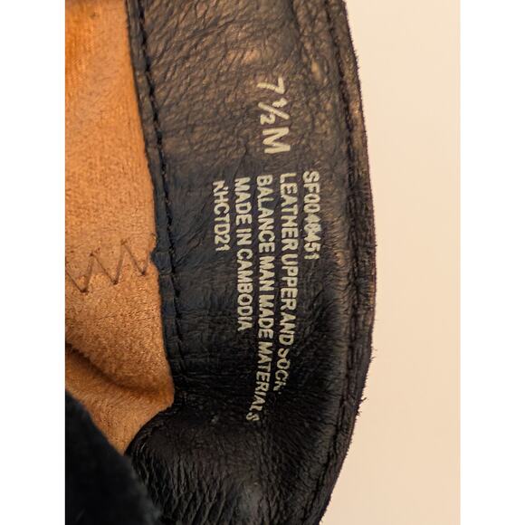 Sofft Slayton Black Suede wedge Textured Leather Lug Sole Ankle Boot Bootie 7.5 - Picture 8 of 9